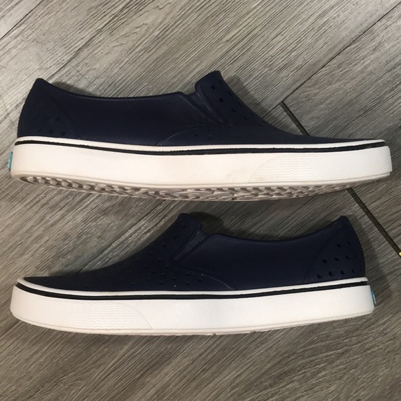 Native Miles Casual Navy Blue Unisex Loafers         Size M-5 W-7 - Picture 1 of 8